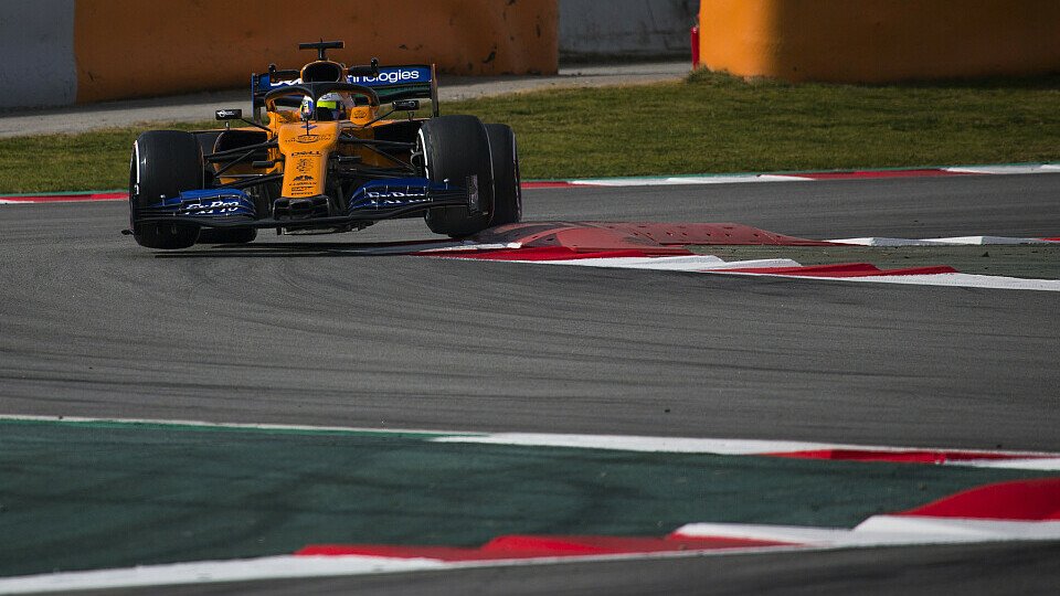 Der McLaren wirkt auf der Strecke unruhig, läuft 2019 aber immerhin mal rund, Foto: LAT Images