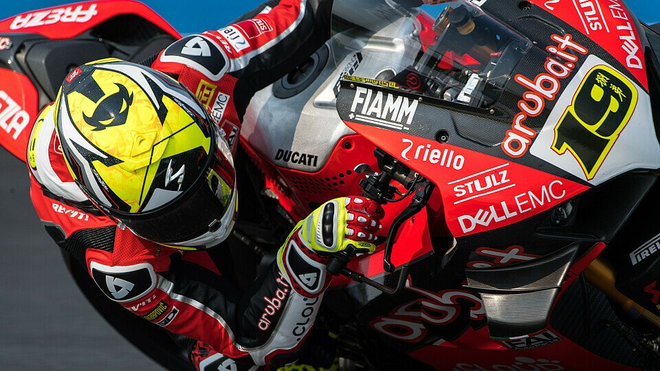 Alvaro Bautista sicherte sich auch den Sieg im Superpole-Rennen, Foto: Ducati