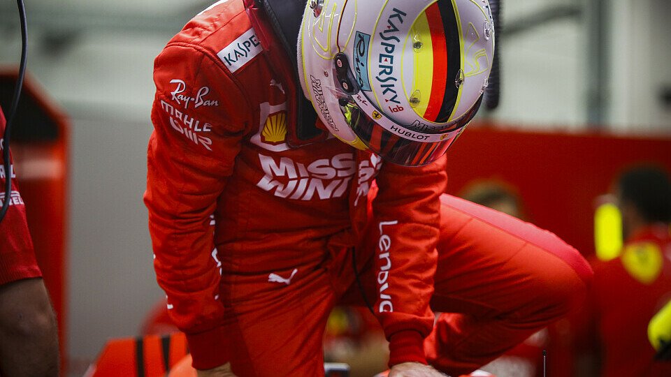 Sebastian Vettel musste nach dem Qualifying zu den Stewards, Foto: LAT Images