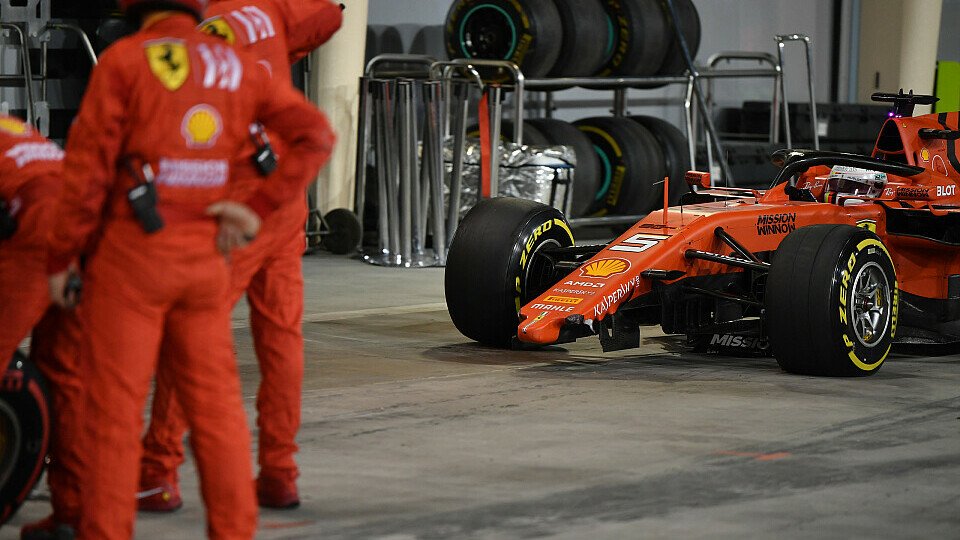 Sebastian Vettel patzte im Duell mit Lewis Hamilton: Dreher!, Foto: LAT Images