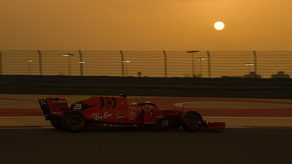 Die Wüste ruft: Der Bahrain GP steigt 2020 deutlich später als gewohnt, Foto: LAT Images