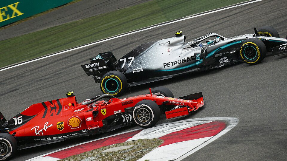 Ross Brawn sieht Ferrari weiter als ebenbürtigen Gegner für Mercedes, Foto: LAT Images