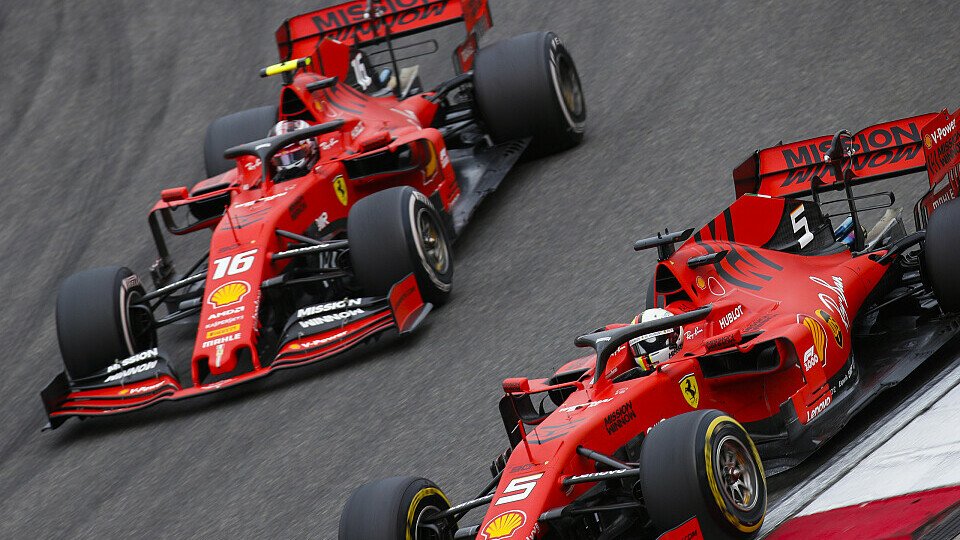Ferrari ließ Charles Leclerc und Sebastian Vettel in China die Plätze tauschen, Foto: LAT Images