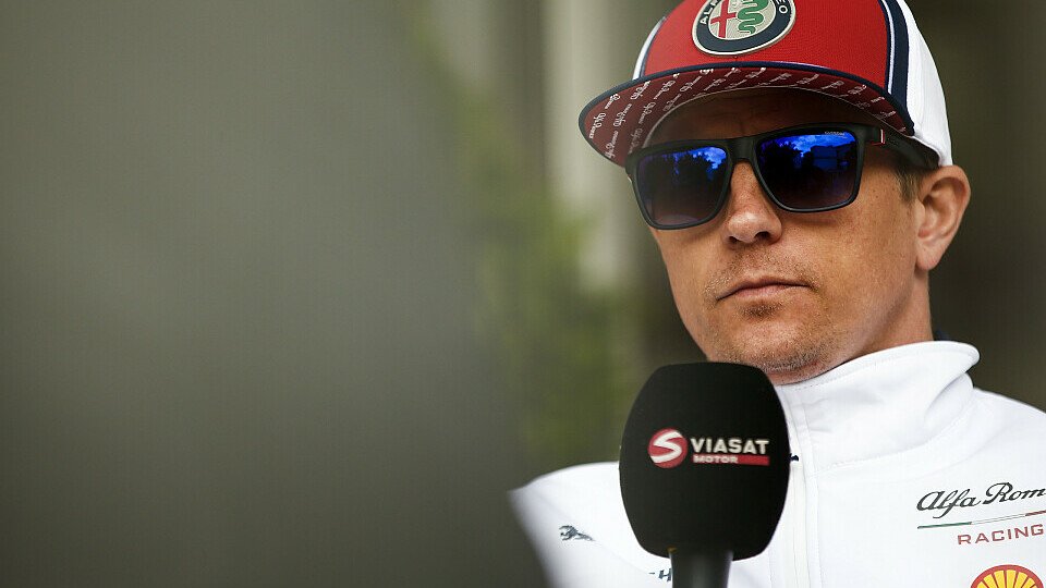 Kimi Räikkönen verteidigt die Leistungen seines Teamkollegen Antonio Giovinazzi, Foto: LAT Images