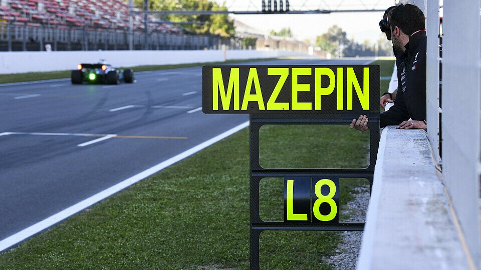 Trotz Drehers am Morgen toppte Nikita Mazepin im Mercedes die Testergebnis-Listen, Foto: LAT Images