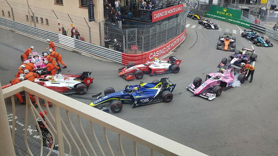 Chaos bei der Formel 2 in Monaco, ausgelöst von Mick Schumacher, Foto: Motorsport-Magazin.com