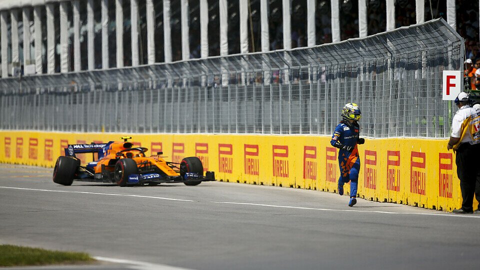 Lando Norris musste seinen McLaren in Kanada nach einer starken Anfangsphase mit einem Defekt abstellen, Foto: LAT Images
