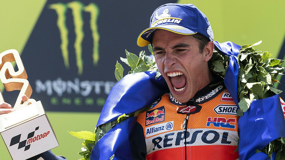 Er hat allen Grund zum Jubeln: Marc Marquez siegte in Barcelona, Foto: Repsol