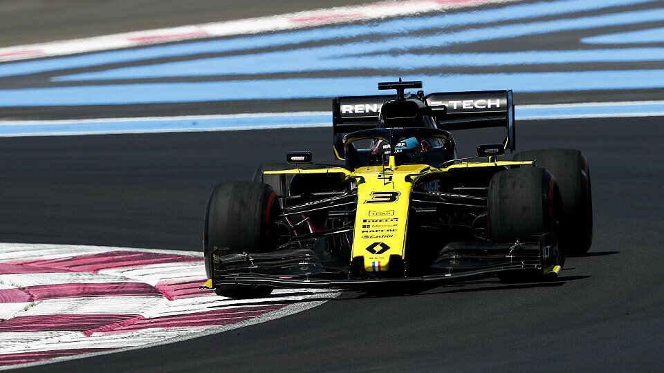 Renault kam trotz großen Updates im Training nicht auf Touren, Foto: LAT Images