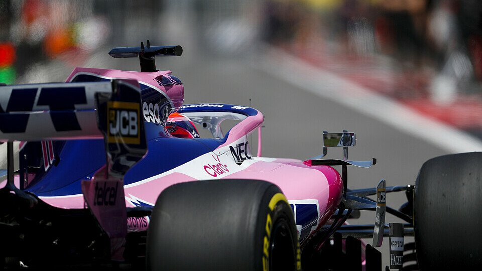 Sergio Perez verstand seine Strafe beim Frankreich GP nicht, Foto: LAT Images