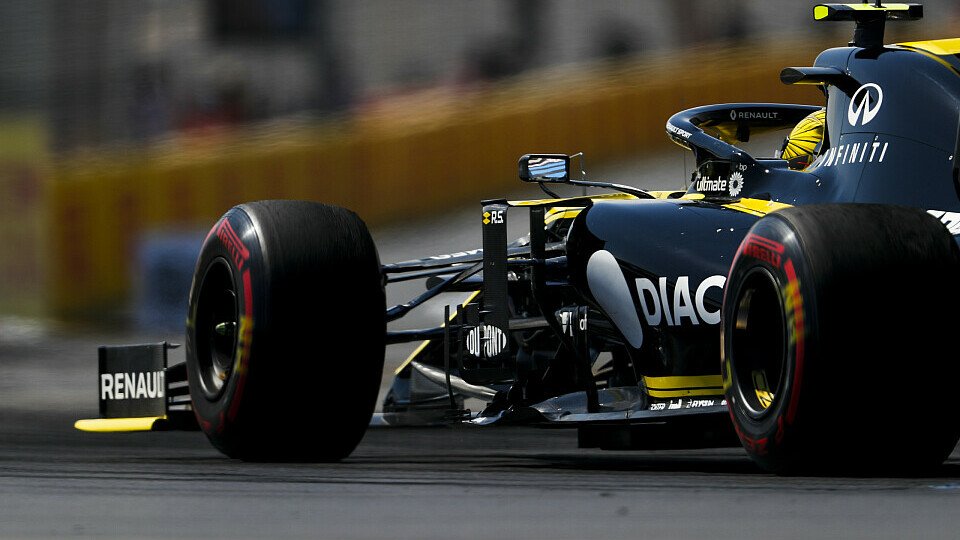 Renault muss sich beim Formel-1-Heimspiel in Frankreich bisher hinter McLaren anstellen, Foto: LAT Images