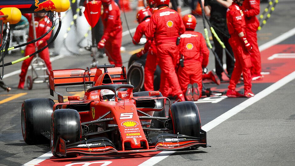 Sebastian Vettel sicherte sich nach einem späten Wechsel auf Soft die schnellste Rennrunde in Frankreich, Foto: LAT Images