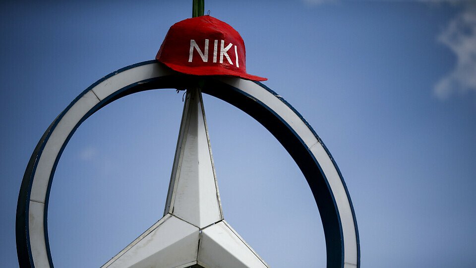 Niki Laudas Anteile am Mercedes-Team fließen zurück an den Konzern, Foto: LAT Images
