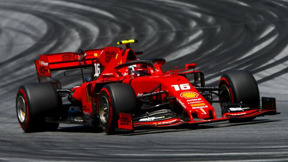 Ferrari-Pilot Charles Leclerc hat sich in Österreich die zweite Formel-1-Pole-Position seiner Karriere gesichert, Foto: LAT Images