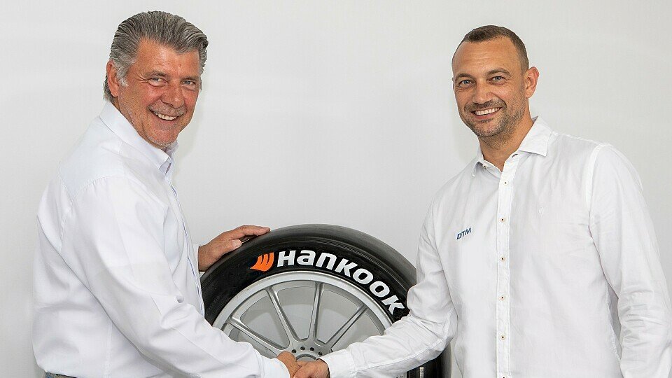 Hankook-Motorsportdirektor Manfred Sandbichler und ITR-Geschäftsführer Achim Kostron, Foto: Hankook
