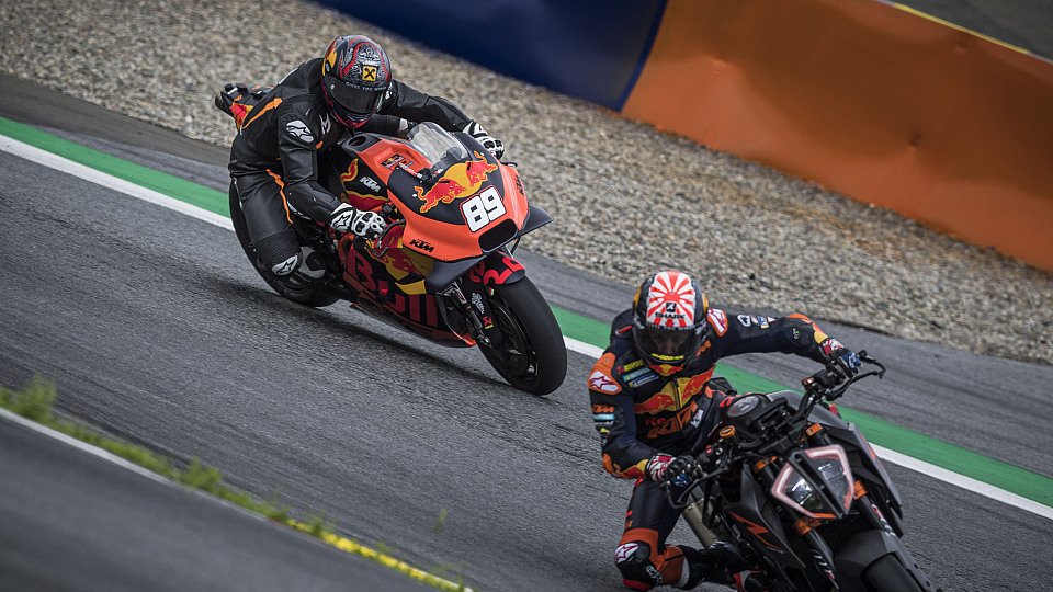 Marcel Hirscher hatte großen Respekt vor der MotoGP-Maschine, Foto: Philip Platzer Red Bull Content Pool