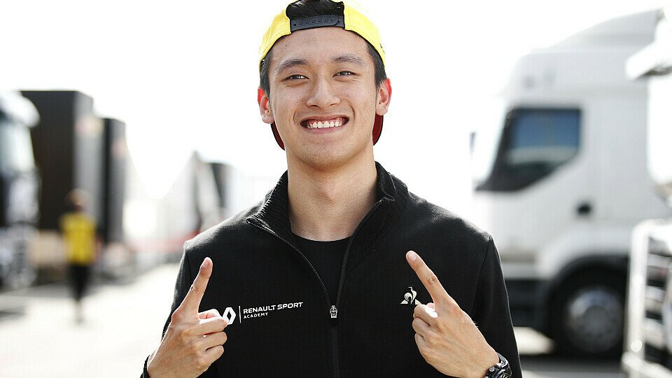 Renault beförderte Guanyu Zhou zum Testfahrer, Foto: LAT Images