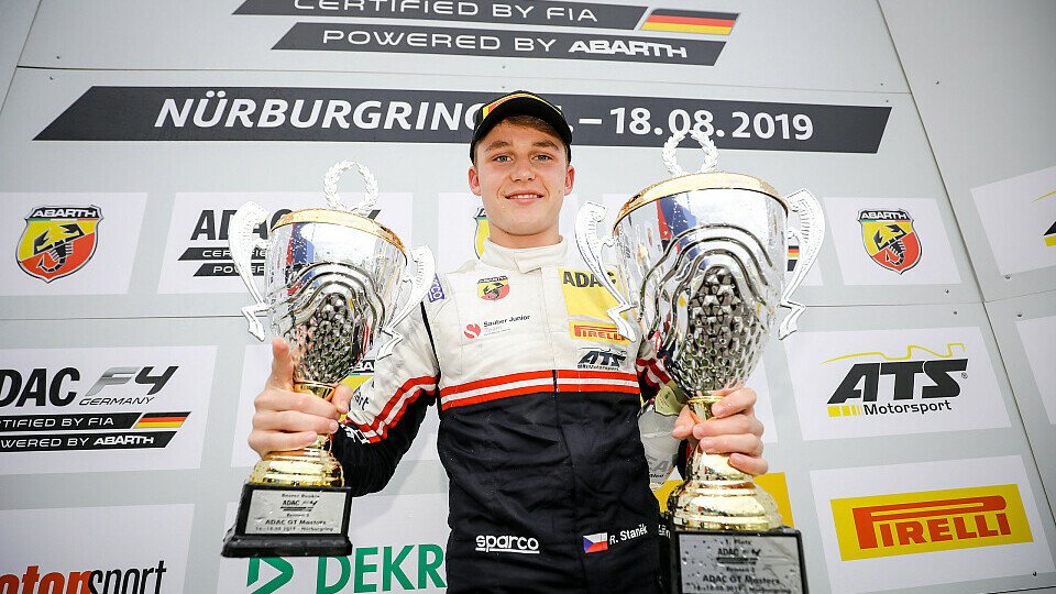 Gewinnt zum Abschluss auf dem Nürburgring: Roman Stanek, Foto: ADAC Formel 4