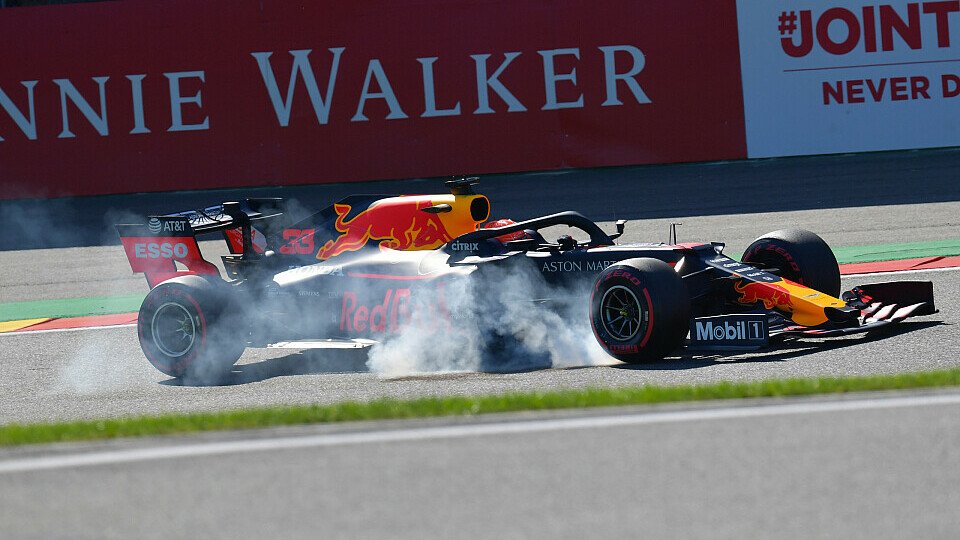 Max Verstappen lag am Trainingsfreitag der Formel 1 in Spa-Francorchamps weit hinter Ferrari und Mercedes, Foto: LAT Images