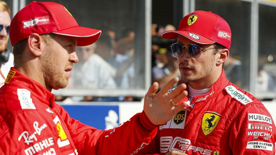 Sebastian Vettel hielt Charles Leclerc bei dessen erstem F1-Sieg den Rücken frei, Foto: LAT Images