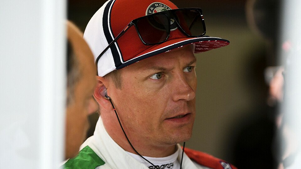 Kassiert Kimi Räikkönen nach seinem Crash noch eine Getriebestrafe?, Foto: LAT Images