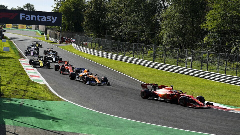 Chaotische Szenen in der letzten Qualifying-Runde von Monza, Foto: LAT Images