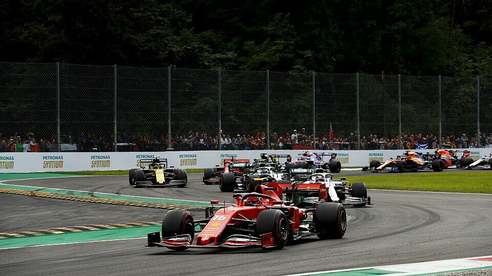 Charles Leclerc ging in Monza an die Grenzen des in der Formel 1 Erlaubten, Foto: LAT Images