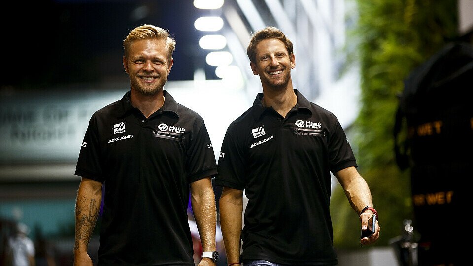 Kevin Magnussen und Romain Grosjean waren jahrelang Teamkollegen bei Haas, Foto: LAT Images