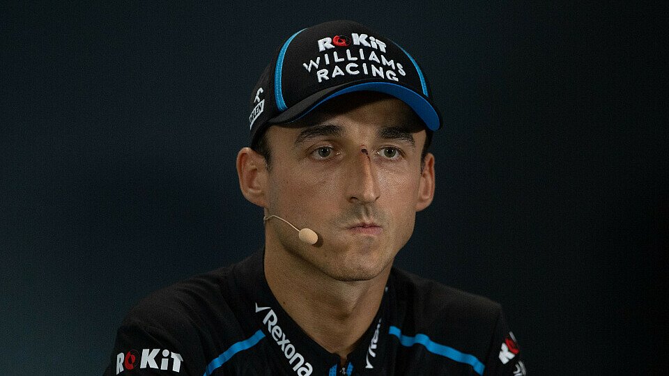 Robert Kubica war in Japan nicht gut auf die Entscheidung seines Williams-Teams zu sprechen, Foto: LAT Images