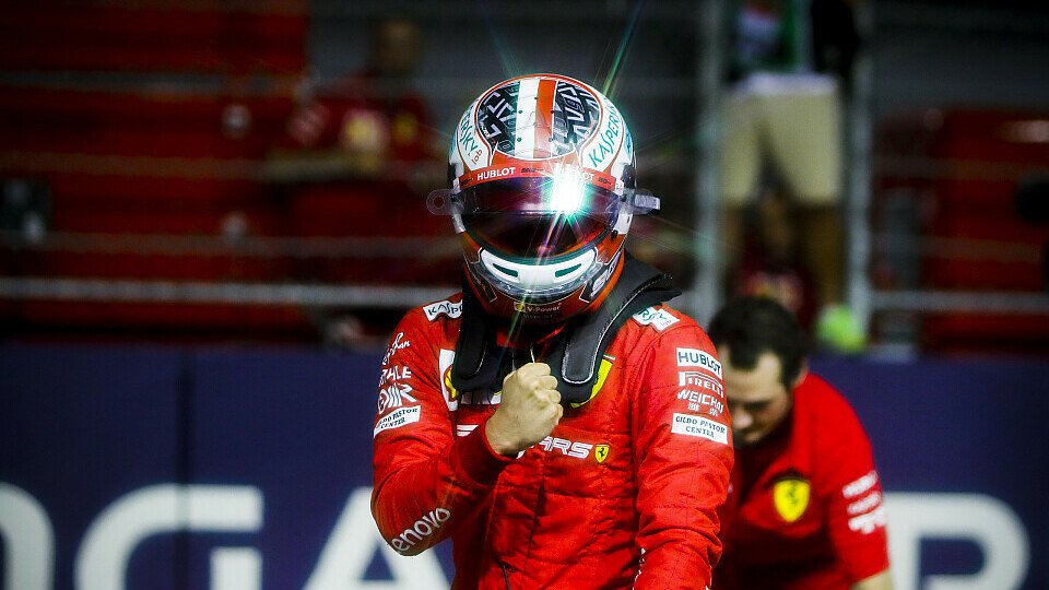 Charles Leclerc geht beim Singapur GP 2019 von der Pole Position aus ins Rennen