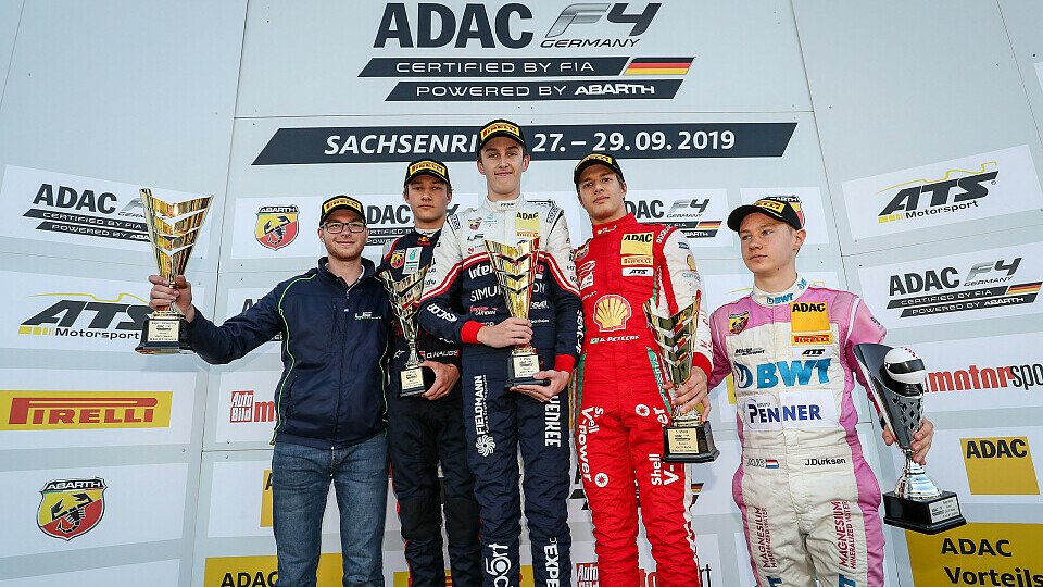Pourchaire (M.) gewinnt vor Hauger und Petecof, Foto: ADAC Formel 4