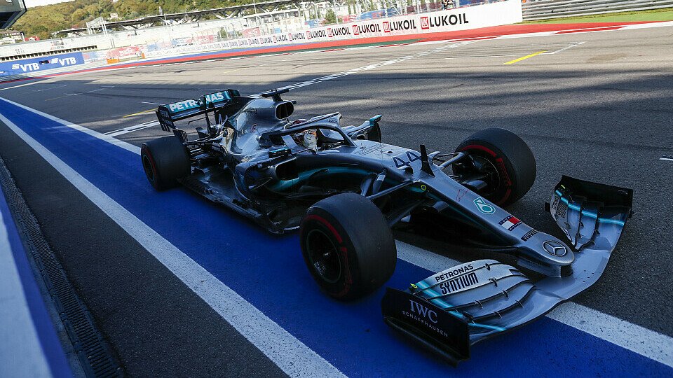Mercedes meldete sich beim Formel-1-Rennen in Russland mit einem Doppelsieg zurück, Foto: LAT Images