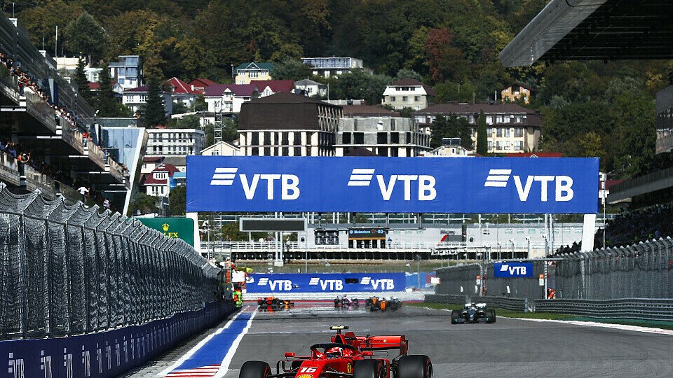 Die Formel 1 nimmt den Russland-GP aus dem Kalender, Foto: LAT Images