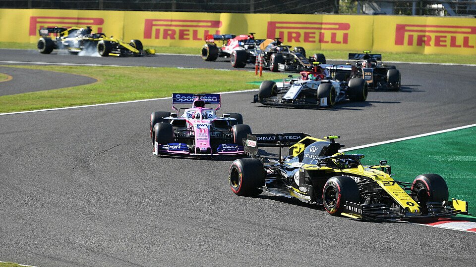 Renault und Racing Point in Japan, Foto: LAT Images