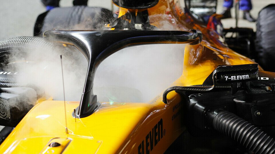 Carlos Sainz vermisst bei den TV-Übertragungen der Formel 1 die Präsenz des Mittelfeldes, Foto: LAT Images
