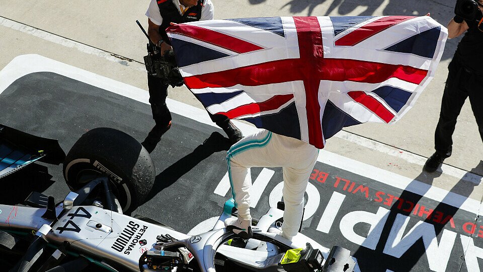 Lewis Hamilton ist zum sechsten Mal Formel-1-Weltmeister., Foto: LAT Images