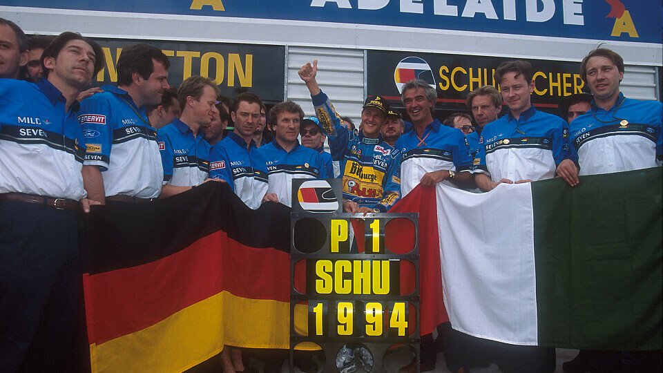 Schumachers Saisonverlauf war 1994 gespickt mit Triumphen, Tragödien und Kontroversen, Foto: LAT Images