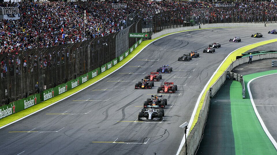 Der bislang letzte Brasilien-GP war ein großes Spektakel - heute startet die F1 mit der Pressekonferenz