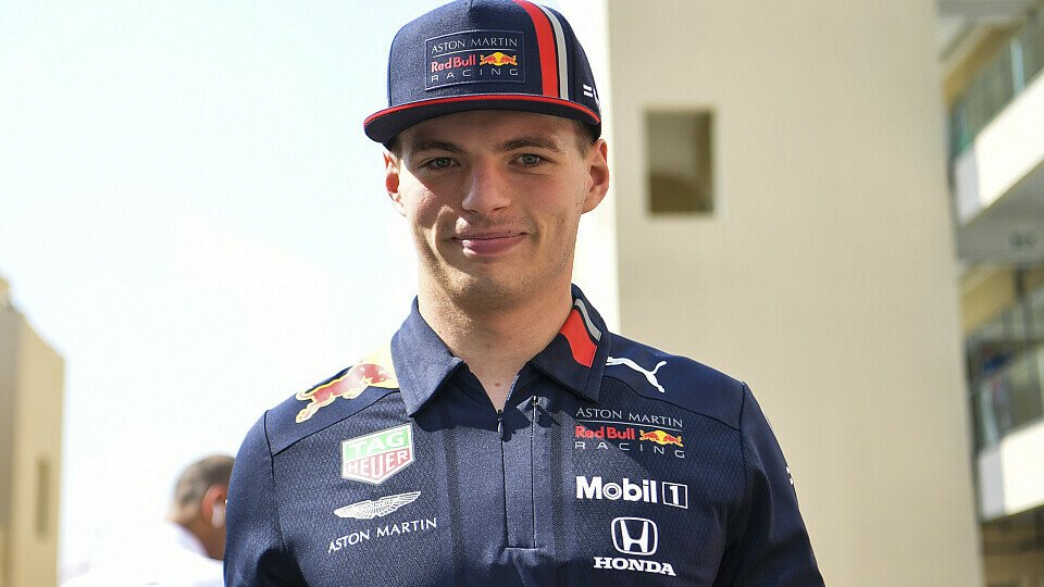 Max Verstappen bleibt Red Bull bis 2013 treu., Foto: LAT Images