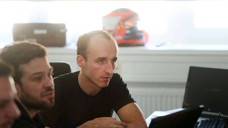 Robert Kubica bei den Vorbereitungen auf seinen DTM-Test mit BMW, Foto: BMW Motorsport