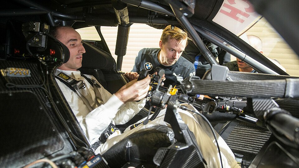 Robert Kubica machte sich beim Young Driver Test in Jerez mit dem BMW M4 DTM vertraut, Foto: BMW Motorsport