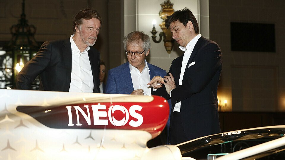 Ineos-CEO Jim Ratcliffe und Toto Wolff 2020 beim Beginn der Partnerschaft, Foto: LAT Images