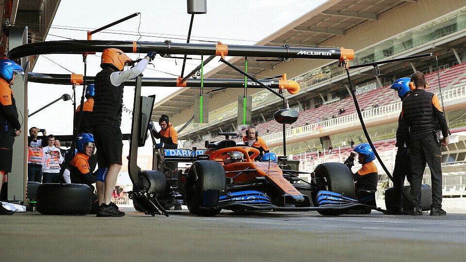 McLaren zeiht ihren Start beim Australien-GP zurück, Foto: LAT Images