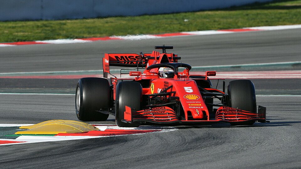 In langsamen Kurven tut sich der Ferrari SF1000 noch schwer, Foto: LAT Images