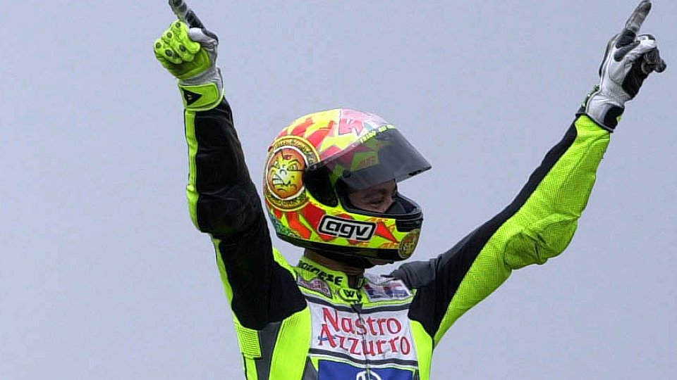 Schon in seiner ersten 500ccm-Saison durfte Rossi über Siege jubeln, Foto: Monster Energy