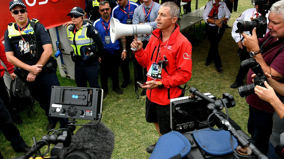 Die Verantwortlichen haben den Australien GP erst am Freitagvormittag abgesagt, Foto: LAT Images