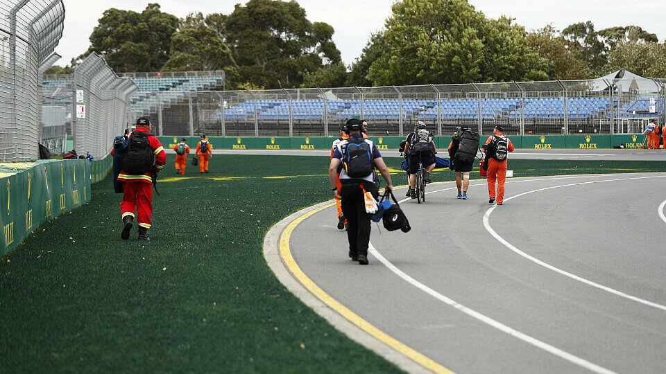 Unverrichteter Dinger musste die Formel 1 wieder aus Australien abreisen, Foto: LAT Images
