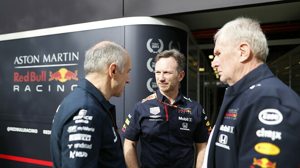 Franz Tost, Christian Horner, Dr. Helmut Marko - die Red-Bull-Spitze war bereit zu fahren, Foto: LAT Images