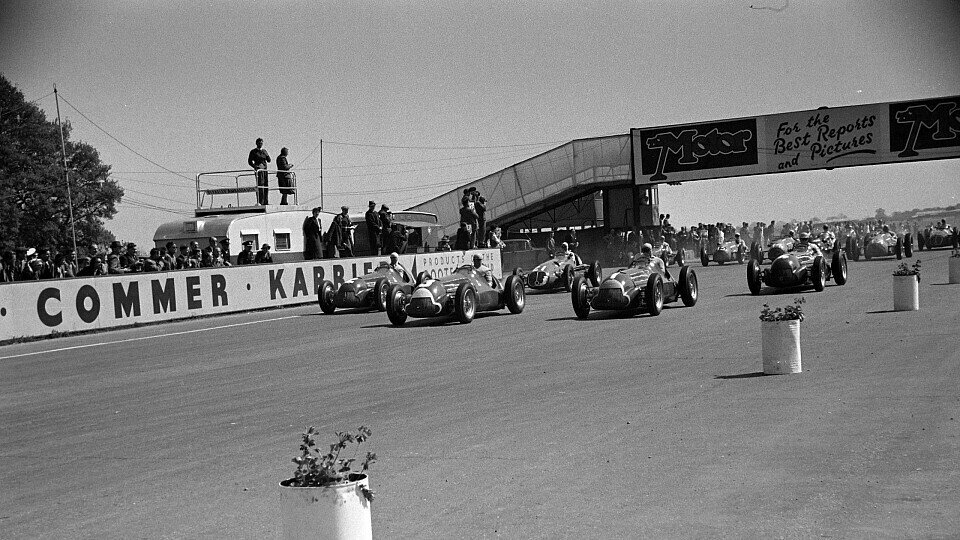 Stunde 0 in der Formel 1: Der Start zum Großbritannien-GP in Silverstone 1950.