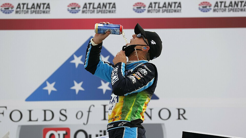 Zweiter Saisonsieg für Kevin Harvick, Foto: NASCAR
